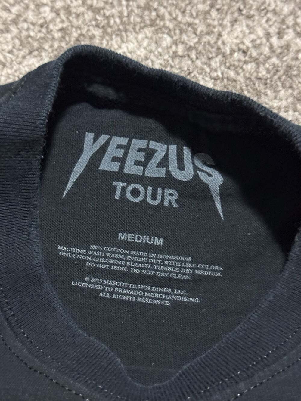Kanye West Yeezus Ascension Tour T-Shirt Very Rare Mens Medium - Picture 5 of 8